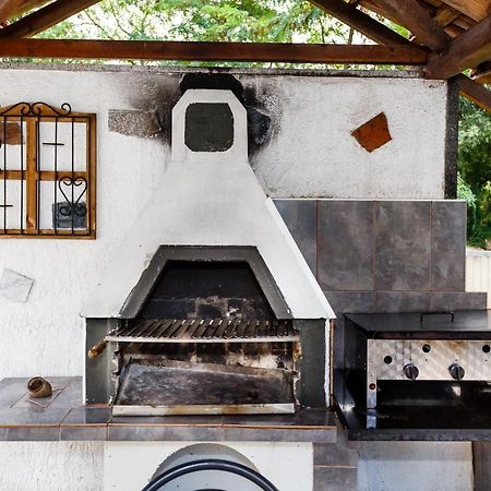 Apartmani Mili Malinska Luaran gambar