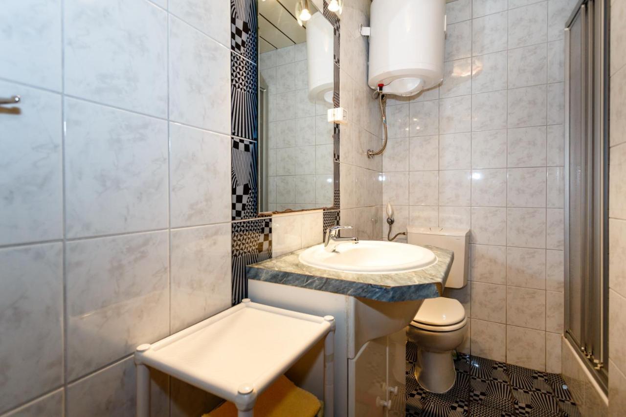 Apartmani Mili Malinska Luaran gambar
