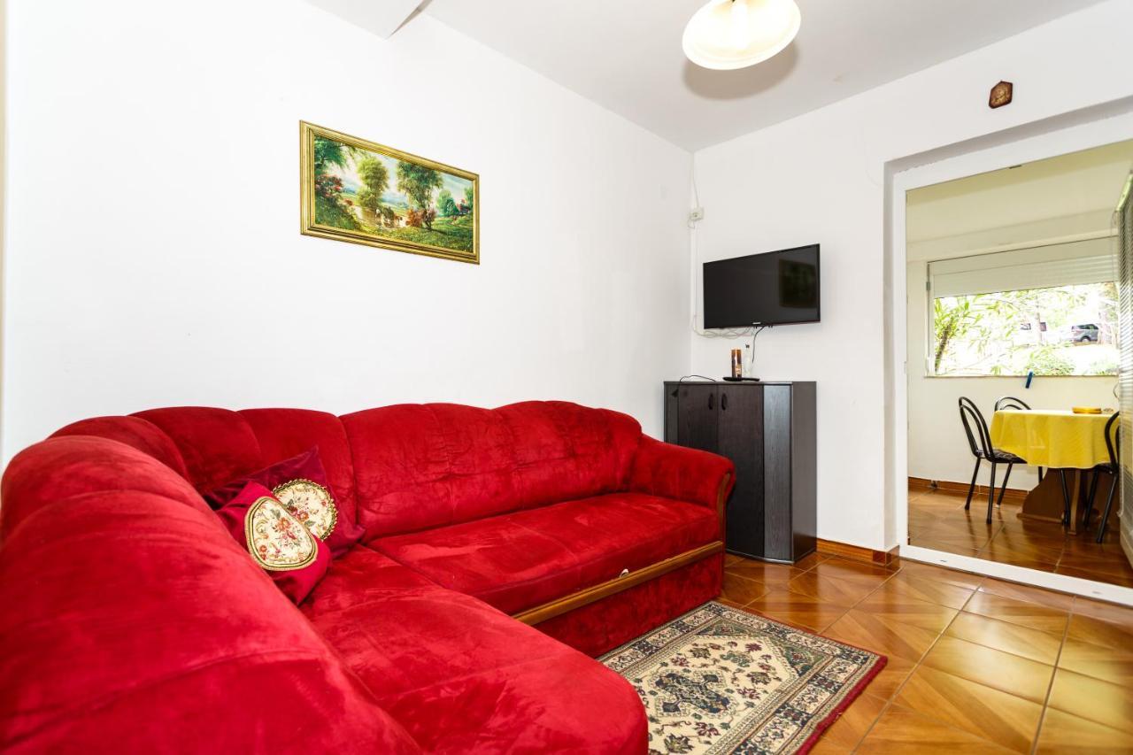 Apartmani Mili Malinska Luaran gambar