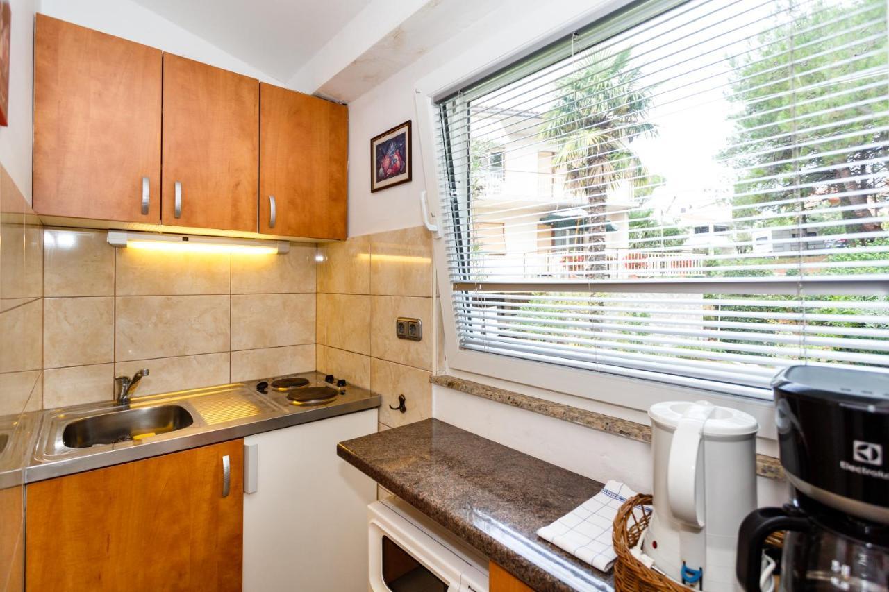 Apartmani Mili Malinska Luaran gambar