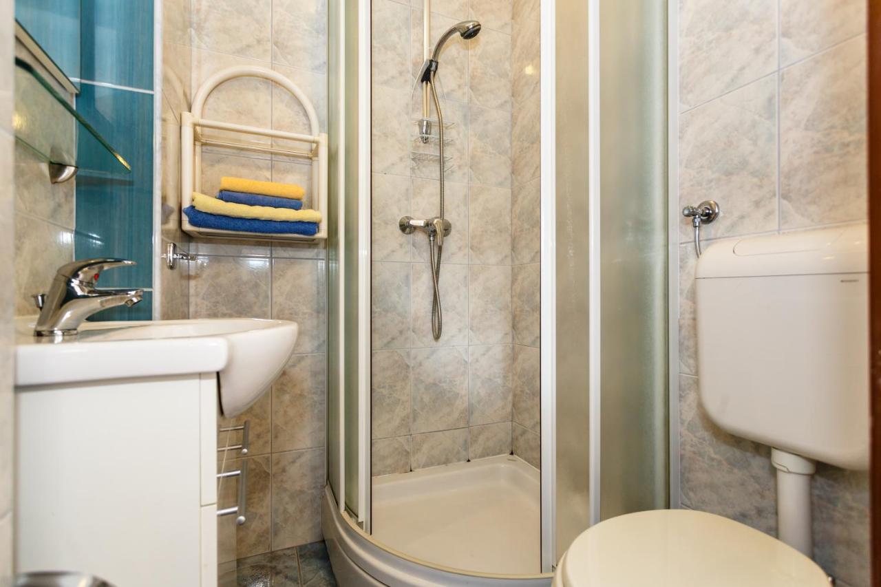 Apartmani Mili Malinska Luaran gambar