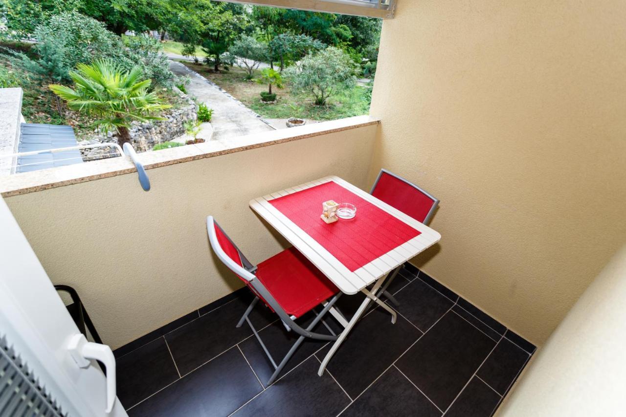 Apartmani Mili Malinska Luaran gambar